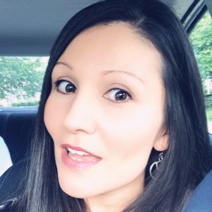 Meet your Posher, Hilary